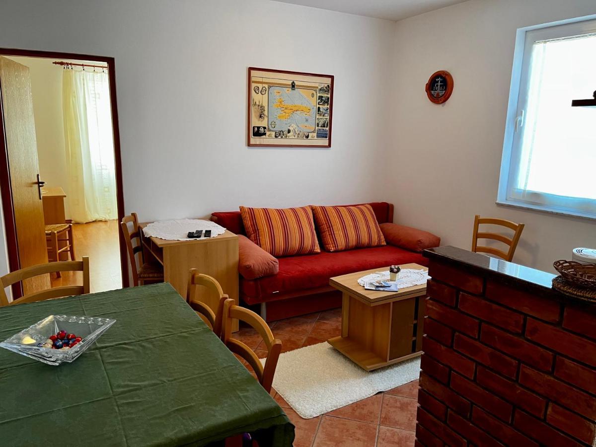 Apartments Maricic Банёл Экстерьер фото