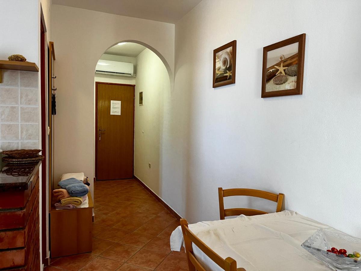Apartments Maricic Банёл Экстерьер фото