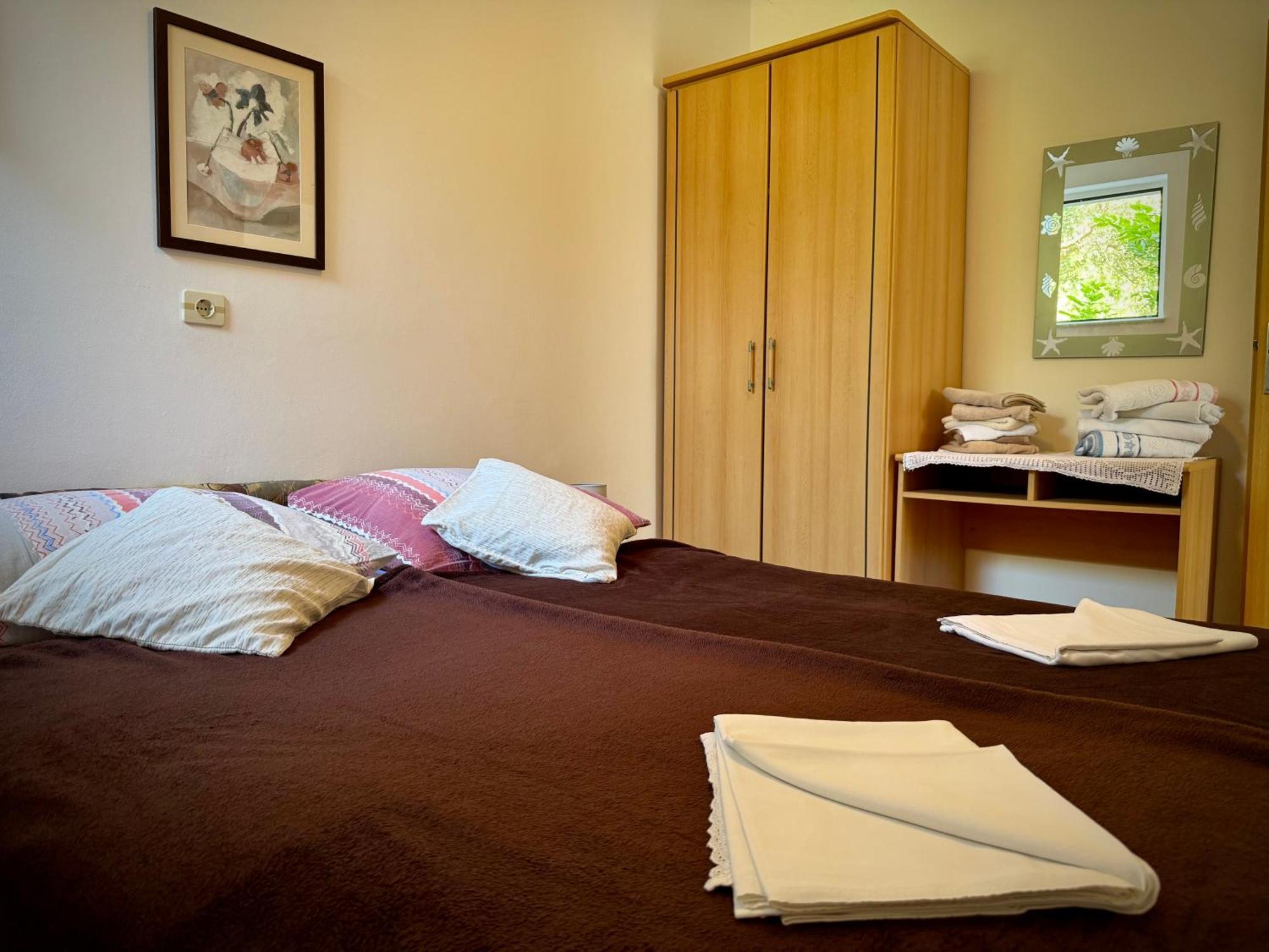 Apartments Maricic Банёл Экстерьер фото