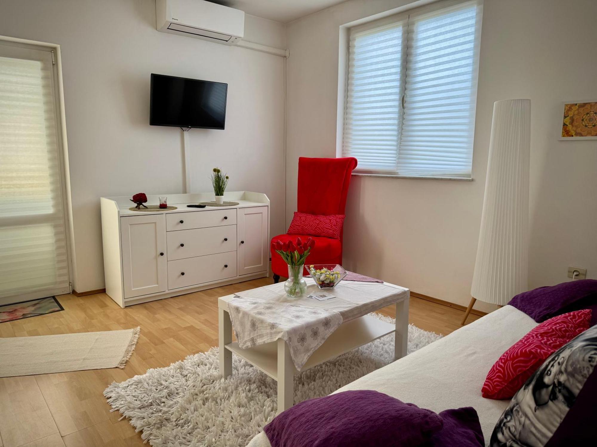 Apartments Maricic Банёл Экстерьер фото