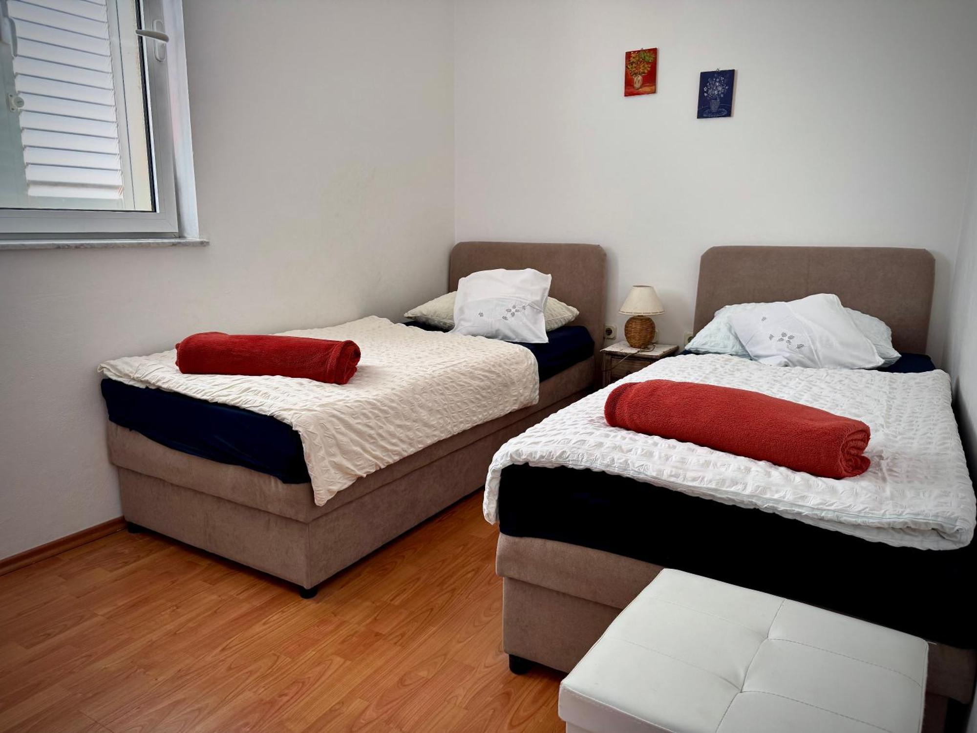 Apartments Maricic Банёл Экстерьер фото